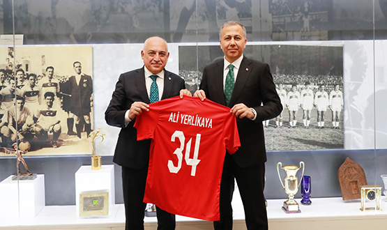 stanbul Valisi Ali Yerlikaya'dan Mehmet Bykeki'ye Ziyaret