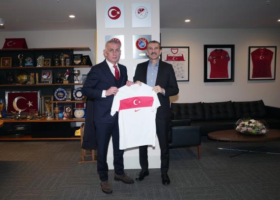 Orjinal boyutlar� i�in t�klay�n�z