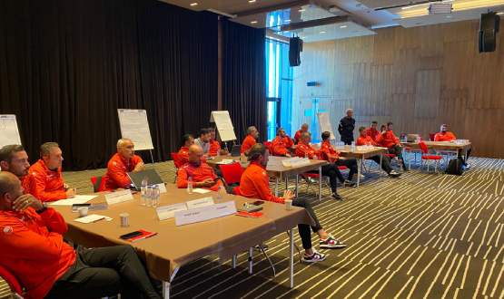UEFA Pro Lisans Program'nn Drdnc Yz Yze Eitim Modl Tamamland