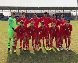 U16s beat Greece: 4-1