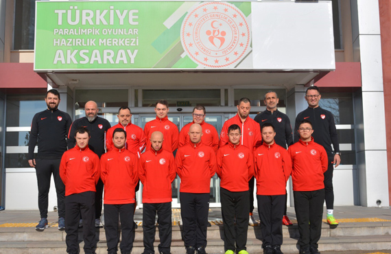 Down Sendromlular Futsal Milli Takm, Aksaray’da kampa girdi