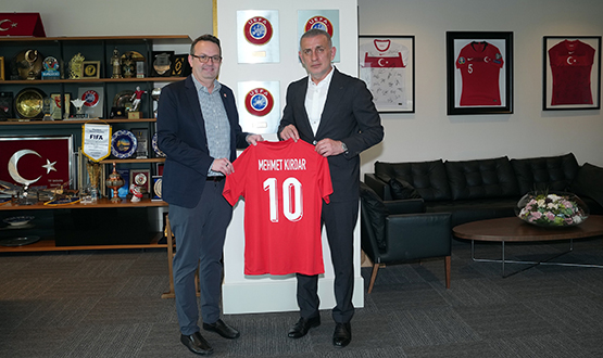 Mehmet L�tfi K�rdar, TFF Ba�kan� Hac�osmano�lu'nu Ziyaret Etti