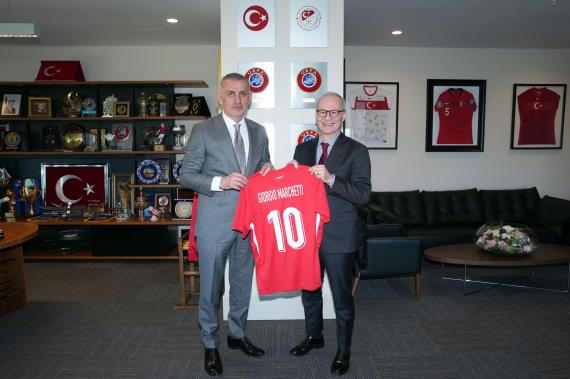 Orjinal boyutlar� i�in t�klay�n�z