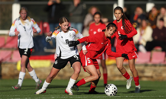 U15 Kz Mill Takmmz, Almanya'ya Malup Oldu