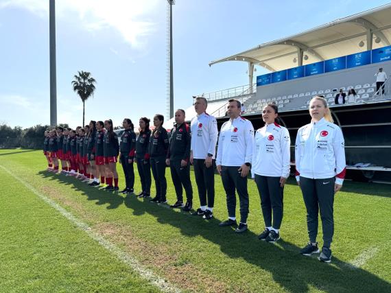 Orjinal boyutlar� i�in t�klay�n�z