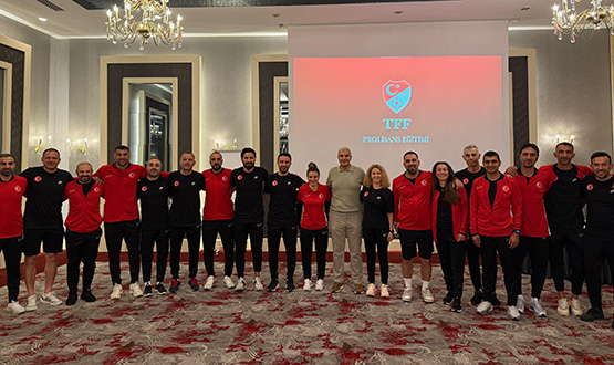 UEFA Pro Lisans Kursu 1. Modül Eitimi Yapld