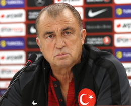 Fatih Terim basn toplants dzenledi