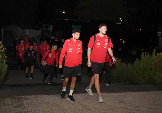 Orjinal boyutlar� i�in t�klay�n�z