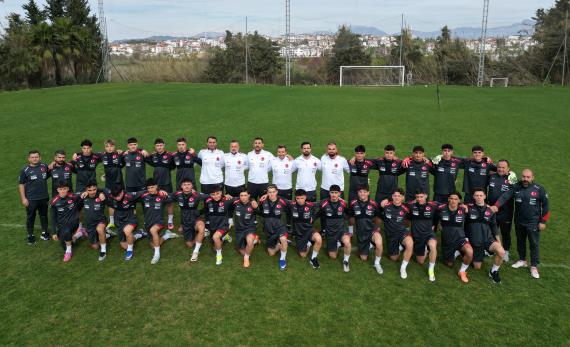 Orjinal boyutlar� i�in t�klay�n�z