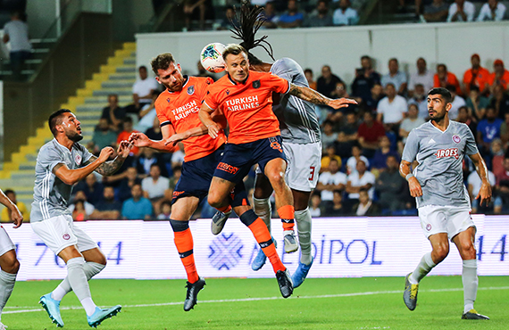 Medipol Baakehir  0-1  Olympiakos