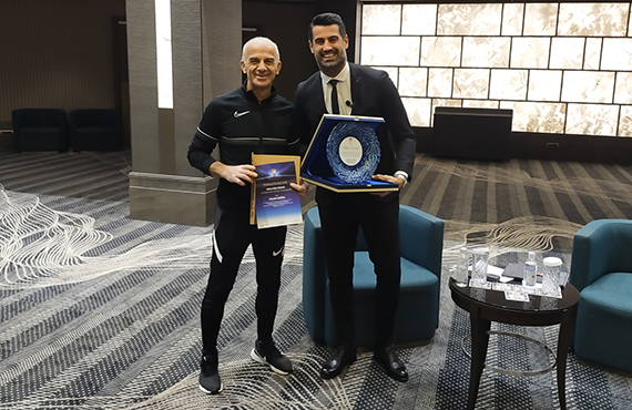 Volkan Demirel ve teknik ekibi, Pro Lisans Antrenr Program'na konuk oldu