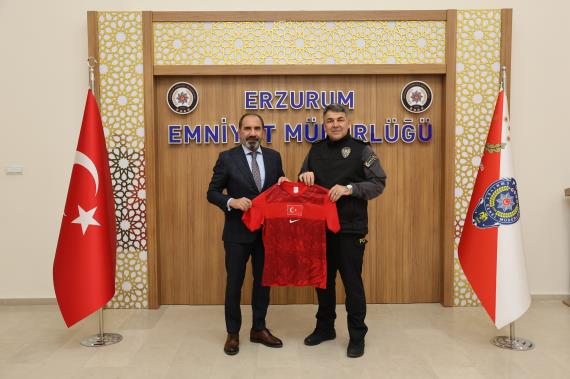 Orjinal boyutlar� i�in t�klay�n�z