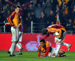 Galatasaray  2-3 Hamburg
