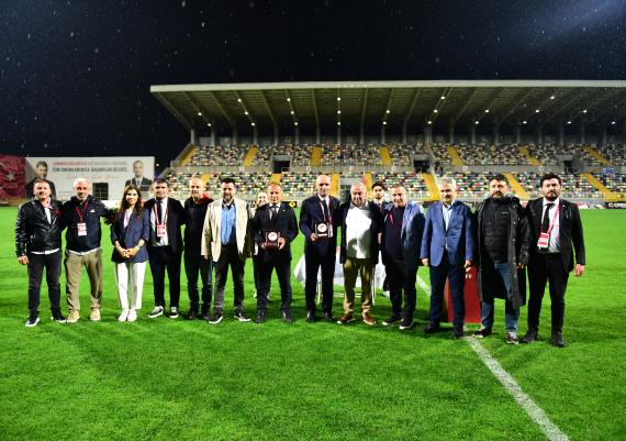 Orjinal boyutlar� i�in t�klay�n�z