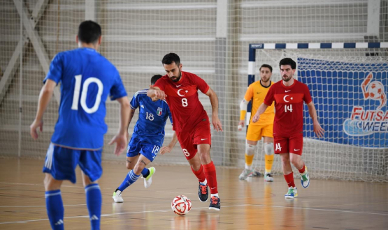 Futsal A Mill Takmmz, talya'ya Malup Oldu
