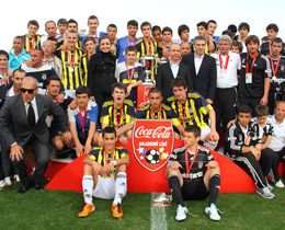 Coca-Cola Akademi U15 Ligi şampiyonu Fenerbahçe oldu