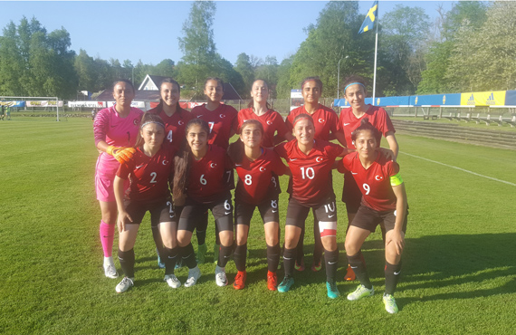 Women's U16s draw with Sweden: 1-1