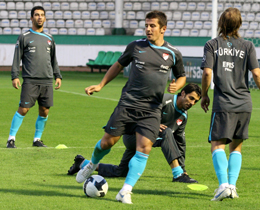 A Milliler, Bursada almalarn srdrd