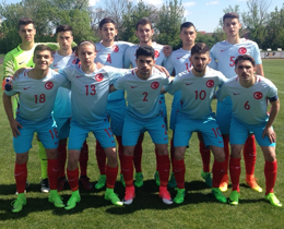 U18 Milli Takm, rlanda Cumhuriyetine 2-1 yenildi