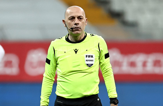 Cüneyt Çakr: 