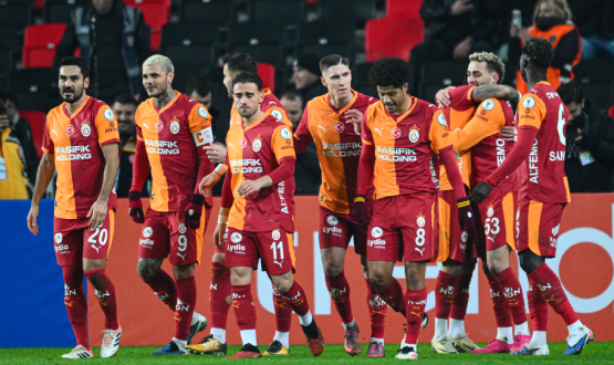Turkcell S�per Kupa 2025'in �lk Finalisti Galatasaray Oldu
