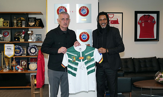 Rigobert Song, Ba�kan Hac�osmano�lu ve Ba�kan Vekili Otyakmaz'� Ziyaret Etti