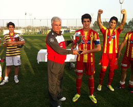 Coca-Cola Akademi U17 Liginde ampiyon Gztepe