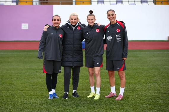 Orjinal boyutlar� i�in t�klay�n�z