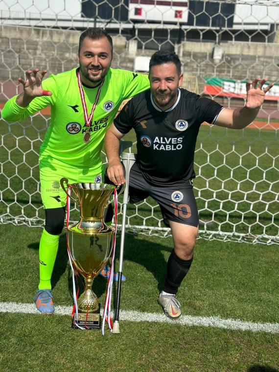 Orjinal boyutlar iin tklaynz
