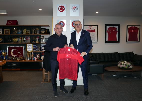 Orjinal boyutlar� i�in t�klay�n�z