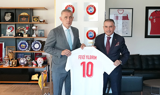 Fevzi Yldrm, TFF Bakan Hacosmanolu'nu Ziyaret Etti