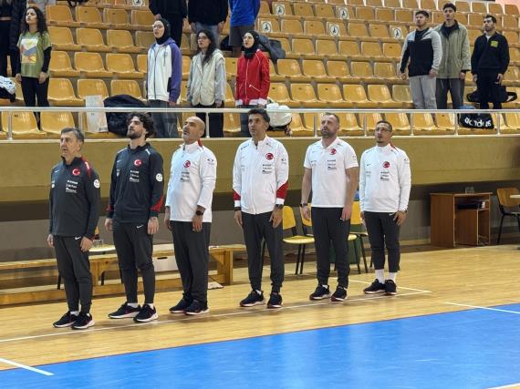 Orjinal boyutlar� i�in t�klay�n�z