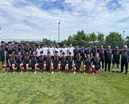 U16 Mill� Tak�m�m�z, Karadeniz Turnuvas��n�n Haz�rl�klar�na �stanbul�da Ba�lad�