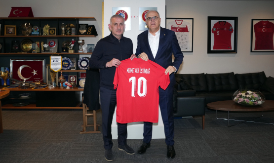 Mehmet Akif �st�nda�'dan TFF Ba�kan� Hac�osmano�lu'na Ziyaret