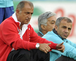Terim, UEFA konferans iin Viyanada