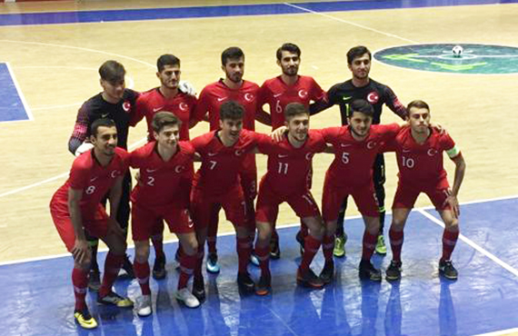 Futsal U19s beat Hungary: 7-3