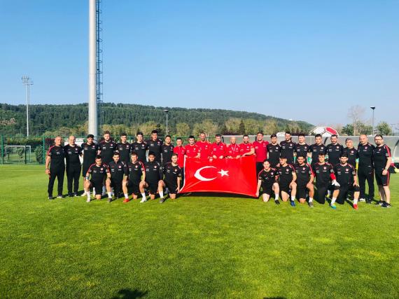 Orjinal boyutlar iin tklaynz