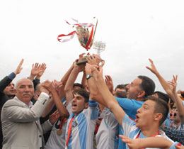 U14 Trkiye ampiyonasn Bursa Arabayataspor kazand