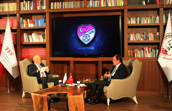 Bakan Demirren, beIN Sports'ta sorular yantlad