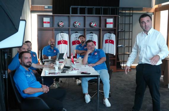 Orjinal boyutlar� i�in t�klay�n�z