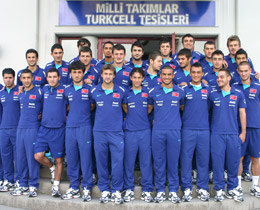 �mit Milli Tak�m��n, �stanbul�daki haz�rl�k kamp� ba�lad�