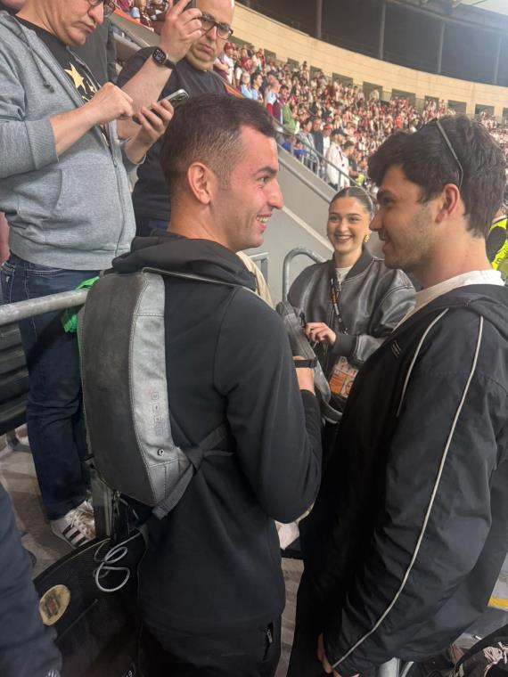 Orjinal boyutlar� i�in t�klay�n�z