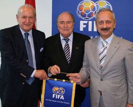 Ulusoy ve Erzik, Blatterle grt