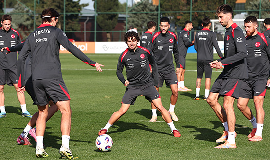 A Millî Takmmz, Sevilla Yolculuu Öncesi Riva'da Çalt