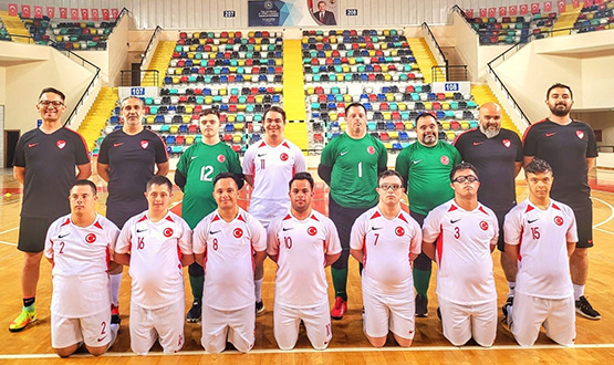 Down Sendromlular Futsal Milli Takm Balkesir'de Kamp Yapyor