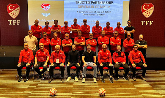Futbol Akademileri Projesi Eitimleri Sürüyor