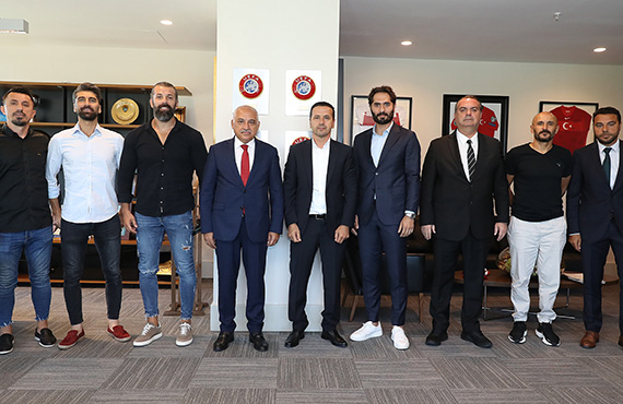 TPFD Bakan Saffet Akyz'den Mehmet Bykeki'ye ziyaret