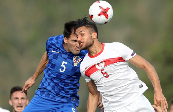 stanbul Blge Karmas, Zagreb'e 2-0 yenildi