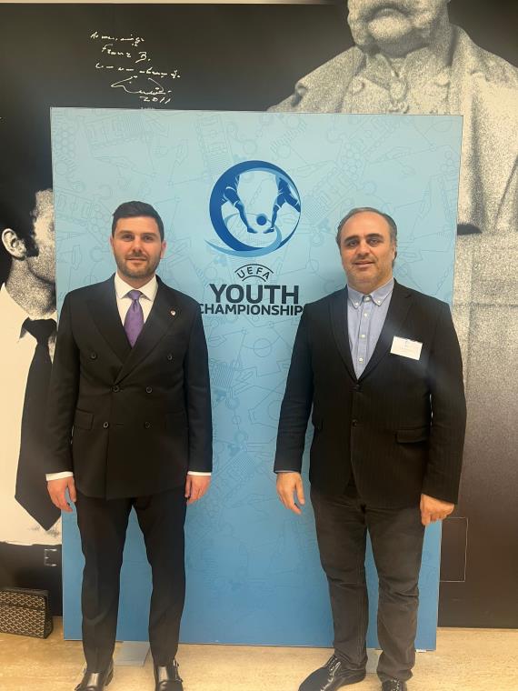 Orjinal boyutlar iin tklaynz