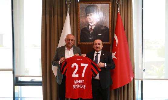 Gaziantep FK Bakan Memik Ylmaz, TFF Bakan Bykeki'yi Ziyaret Etti
